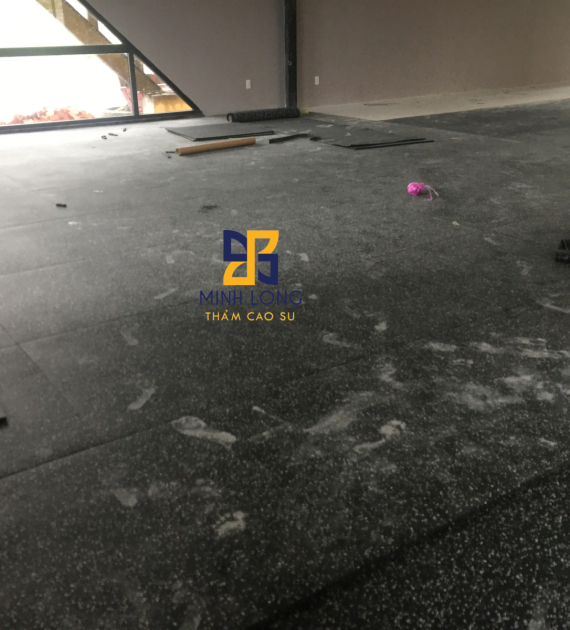 Gạch cao su mặt thảm EPDM chấm trắng dày 20mm